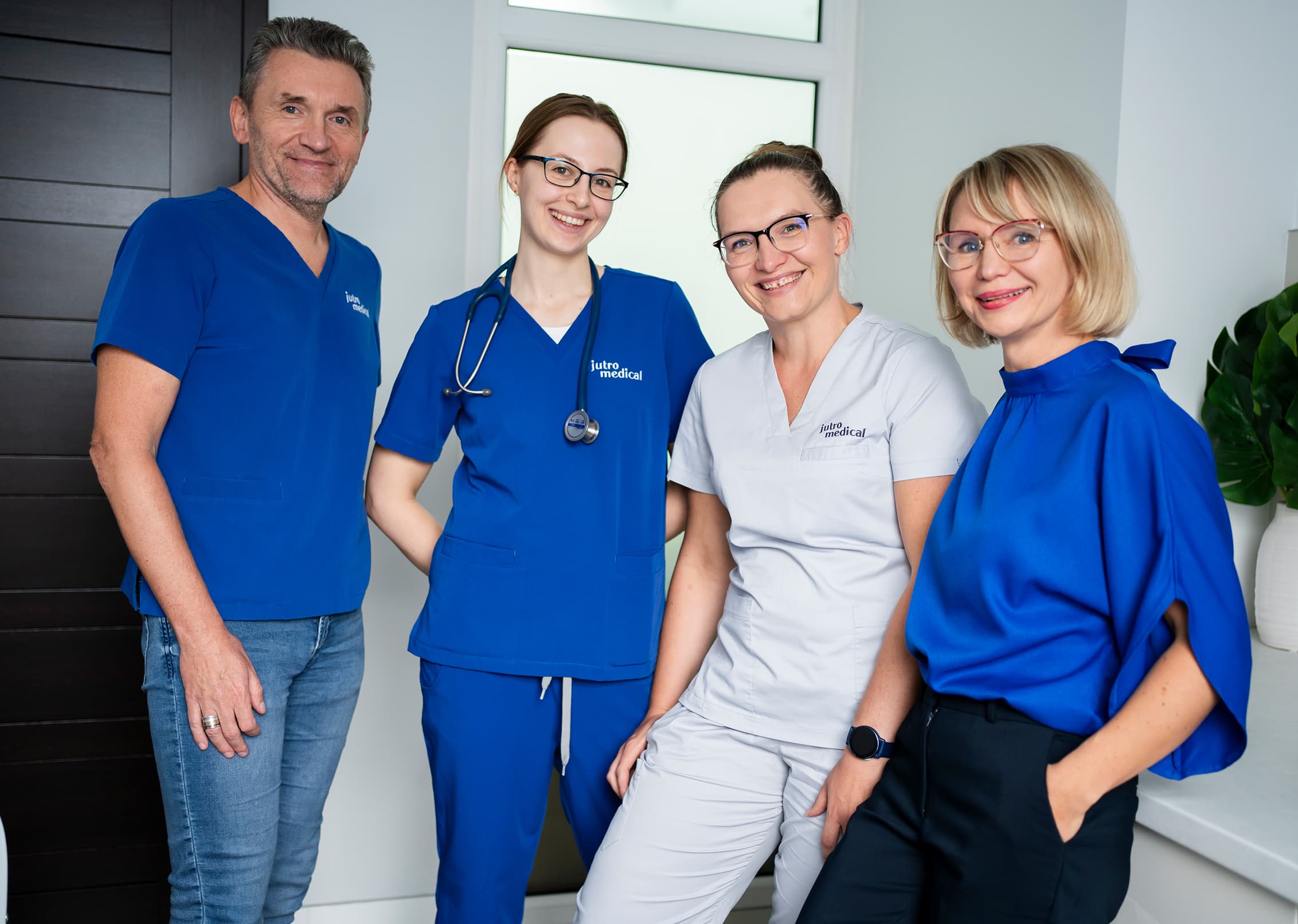 medical-team-jutro